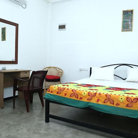 Sandy Palms Guesthouse Hikkaduwa Kültér fotó
