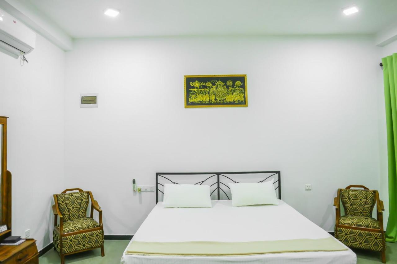 Sandy Palms Guesthouse Hikkaduwa Kültér fotó