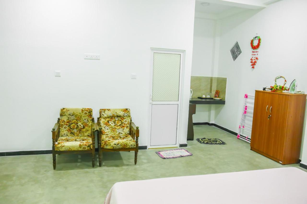 Sandy Palms Guesthouse Hikkaduwa Kültér fotó