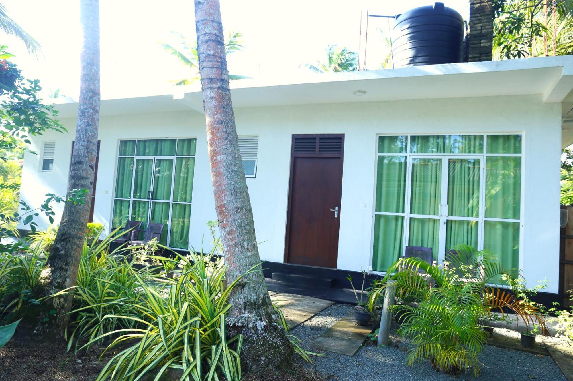 Sandy Palms Guesthouse Hikkaduwa Kültér fotó