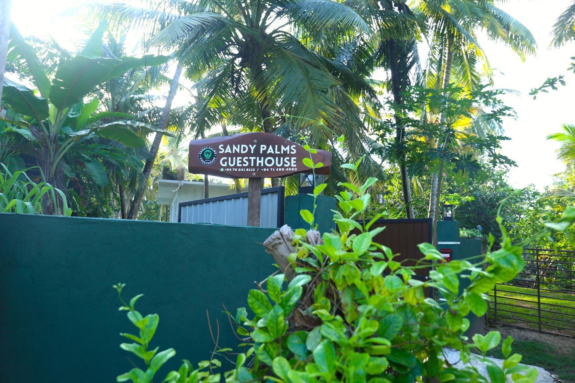 Sandy Palms Guesthouse Hikkaduwa Kültér fotó