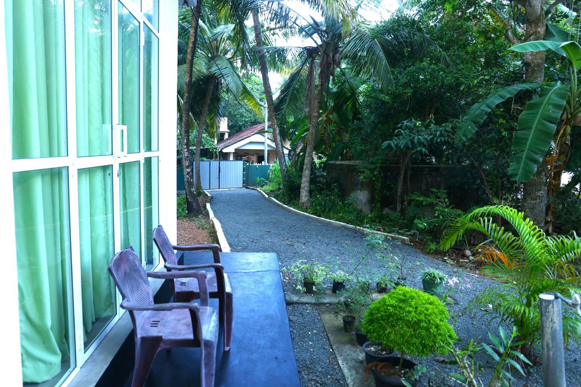 Sandy Palms Guesthouse Hikkaduwa Kültér fotó