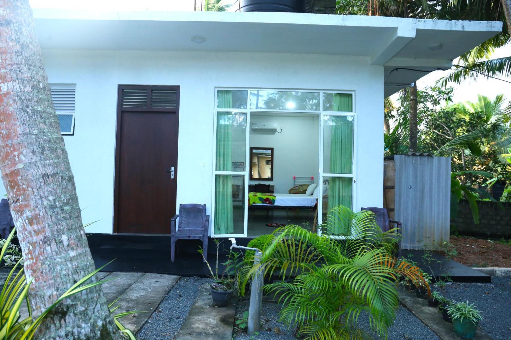 Sandy Palms Guesthouse Hikkaduwa Kültér fotó