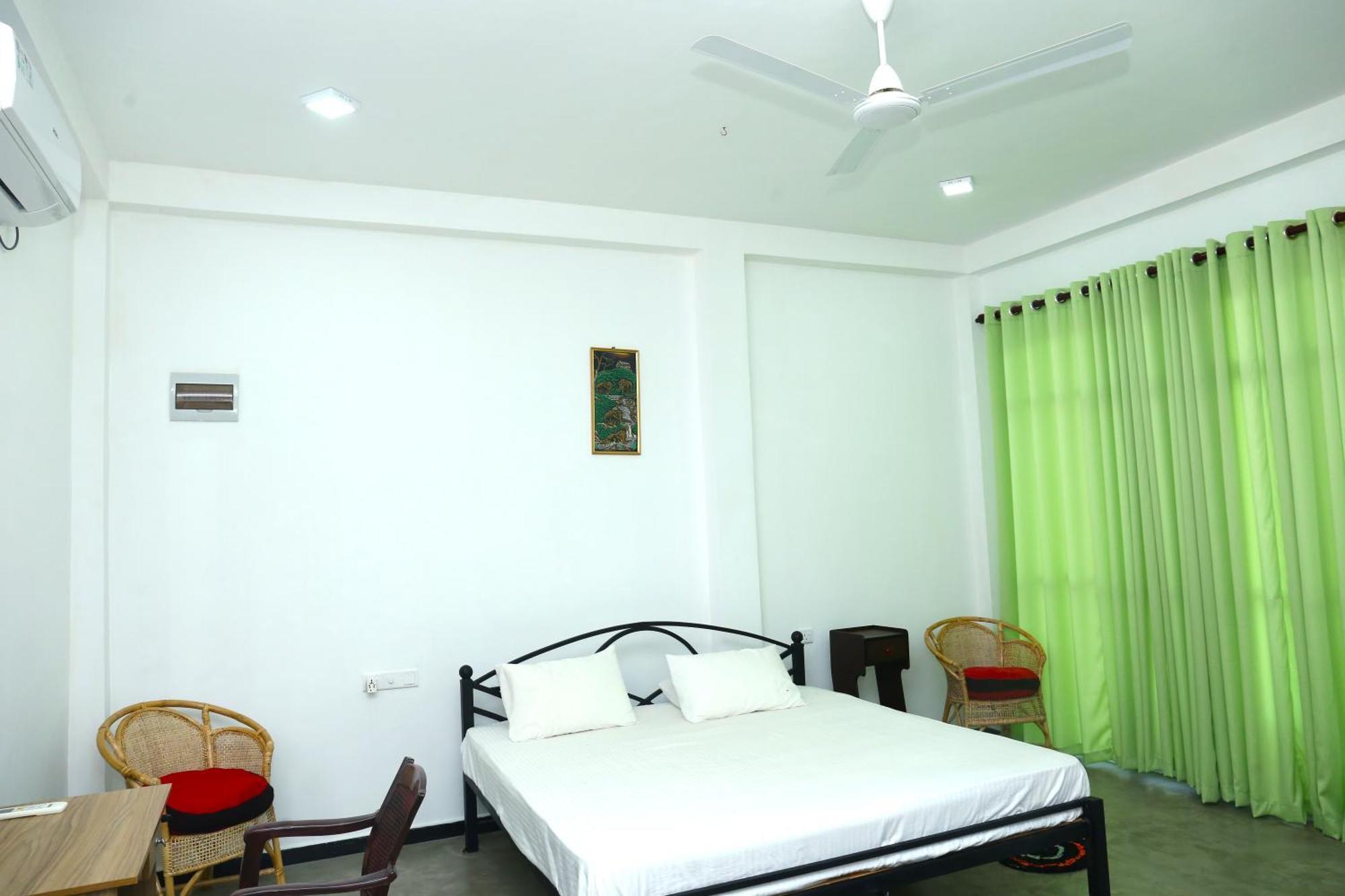 Sandy Palms Guesthouse Hikkaduwa Kültér fotó