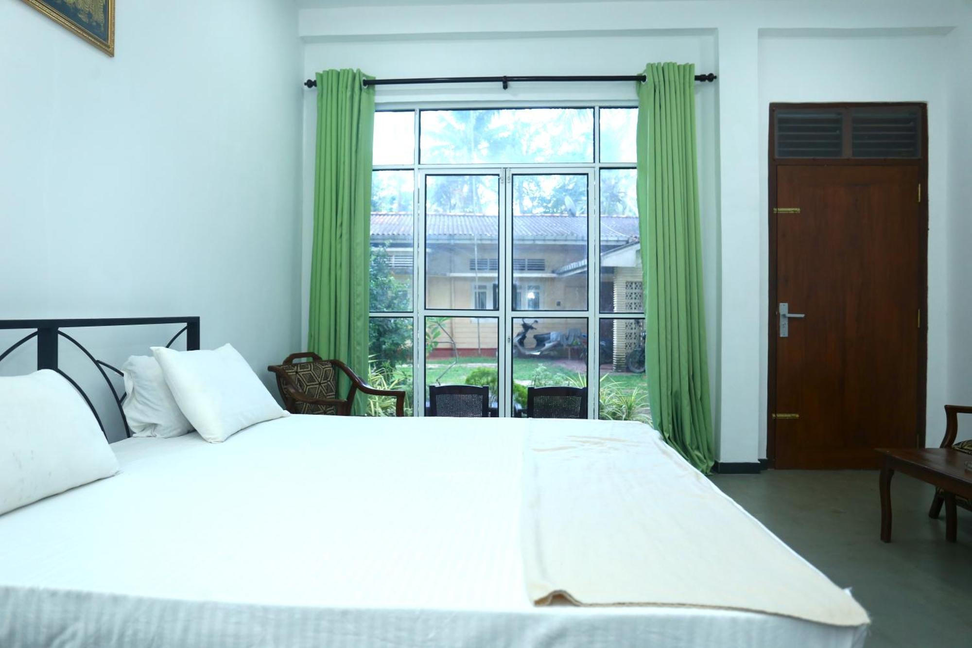 Sandy Palms Guesthouse Hikkaduwa Kültér fotó