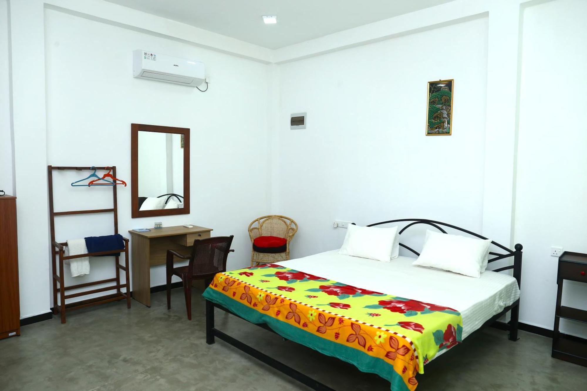 Sandy Palms Guesthouse Hikkaduwa Kültér fotó