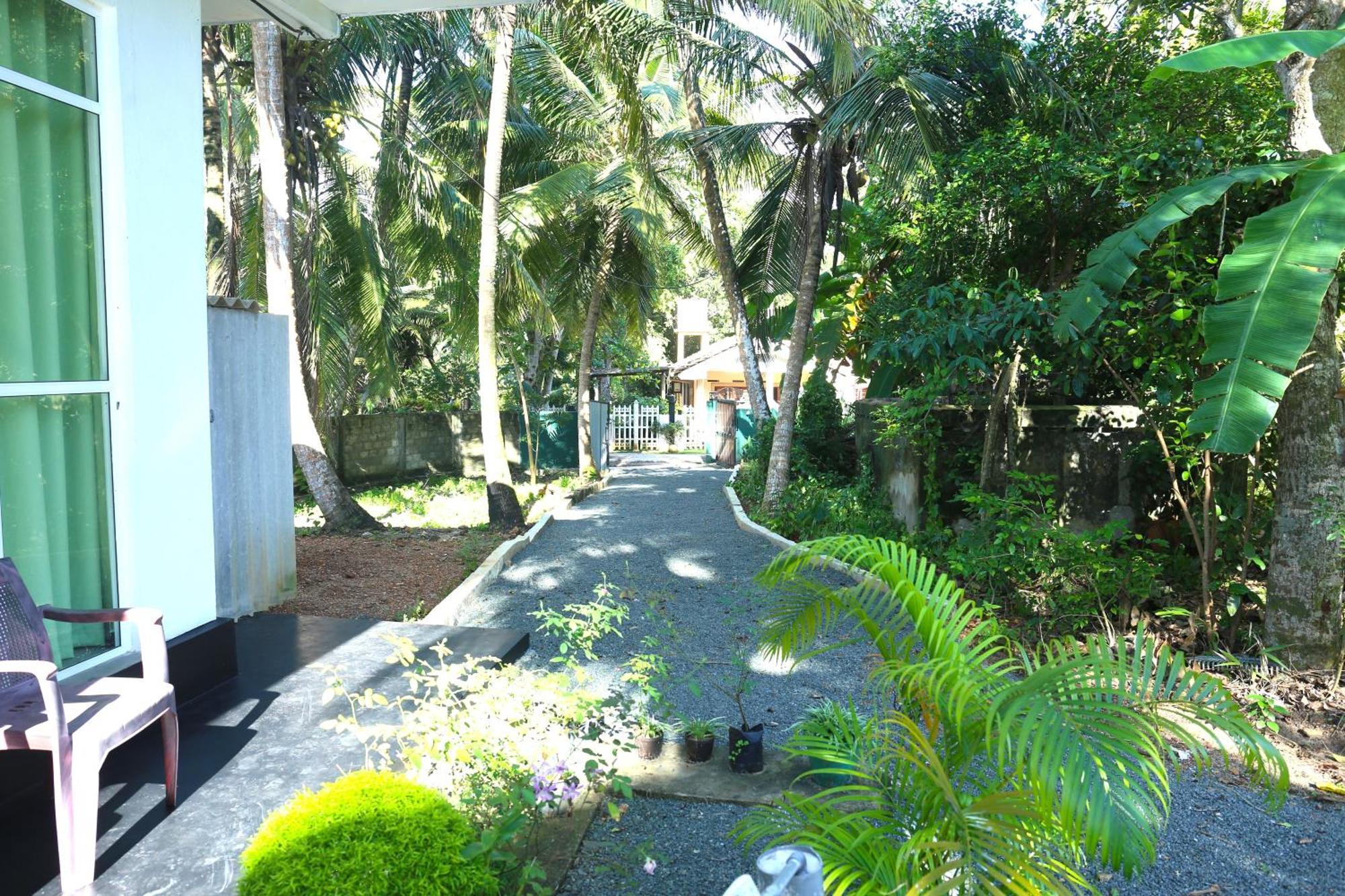 Sandy Palms Guesthouse Hikkaduwa Kültér fotó