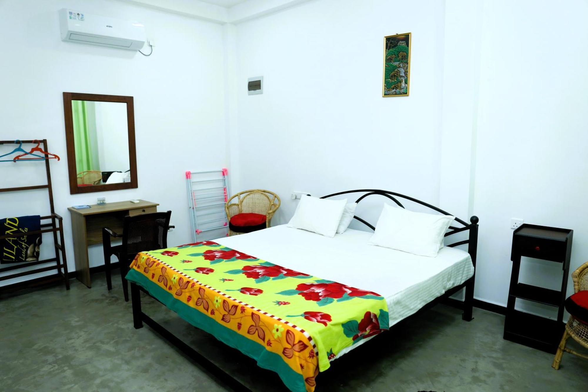 Sandy Palms Guesthouse Hikkaduwa Kültér fotó