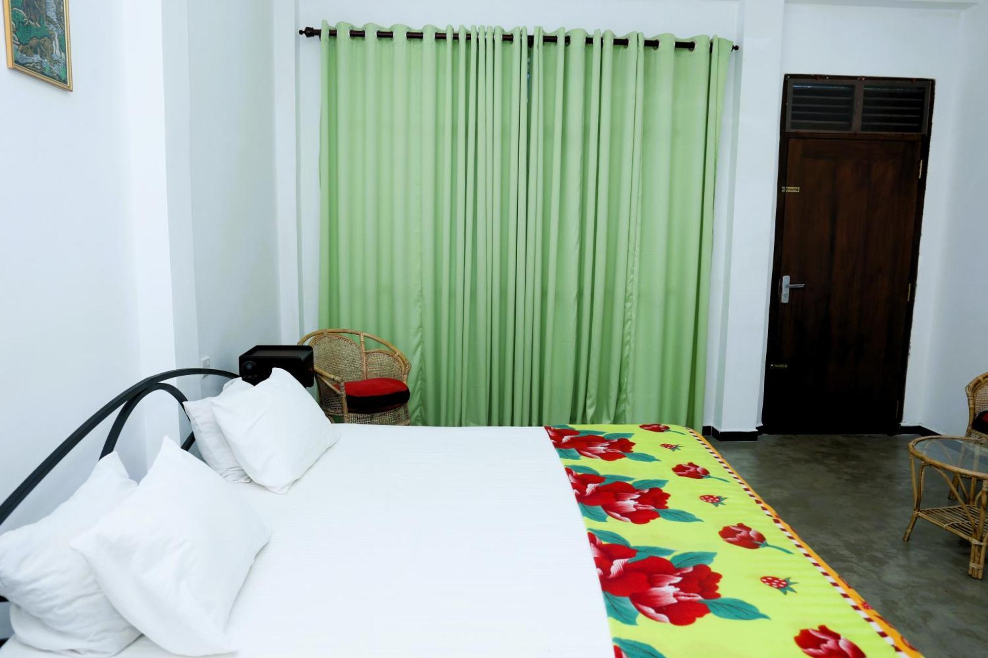 Sandy Palms Guesthouse Hikkaduwa Kültér fotó